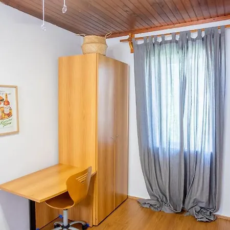 Cozy House With Flowery Courtyard In Notable Location Rhodes City
